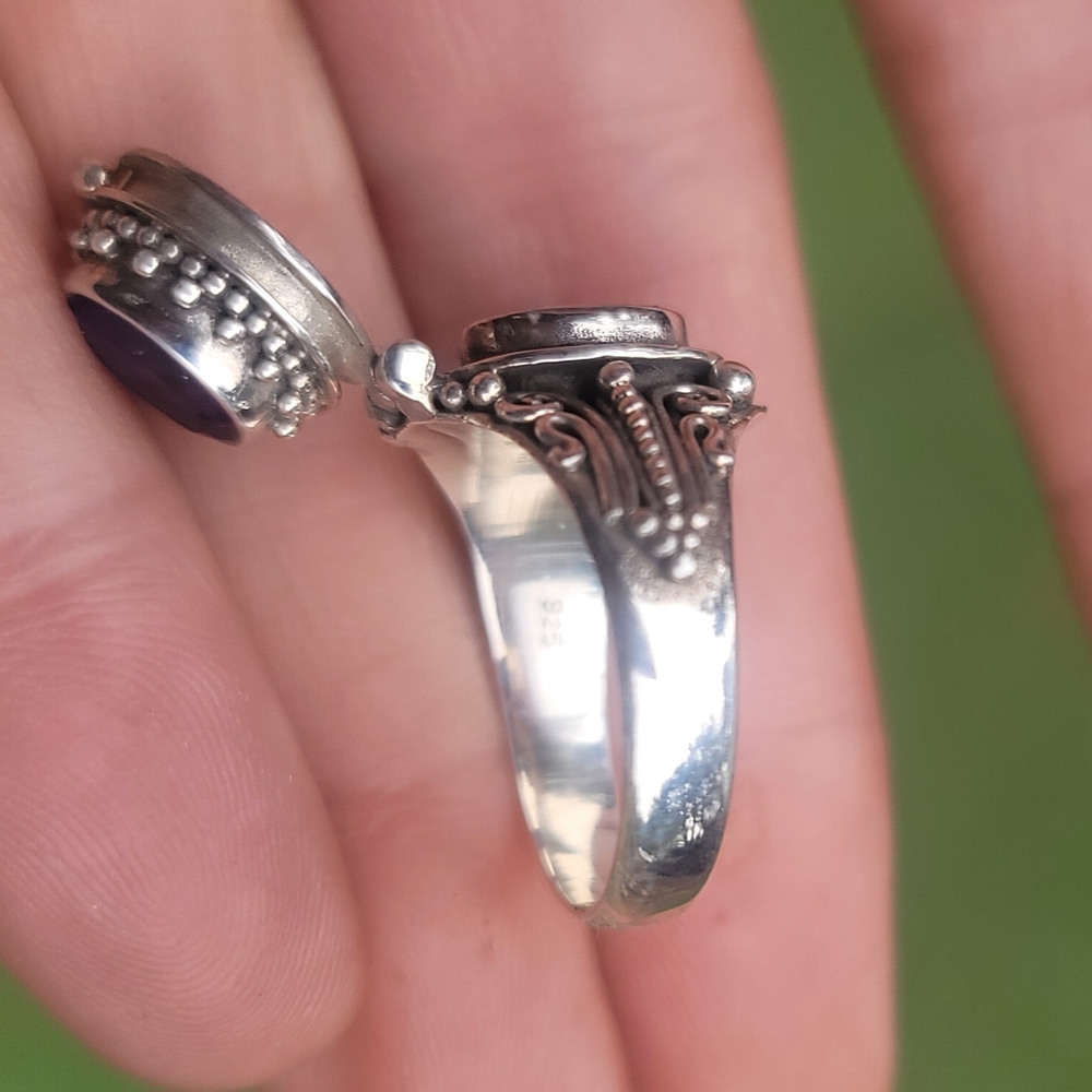 Bali Poison Locket Ring Amethist in Filigree Sterling Silver - Picture 10 of 13